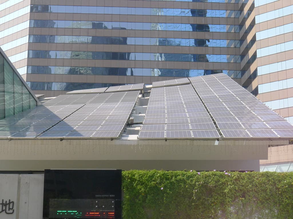 Como Reduzir a Fatura de Eletricidade com Painéis Solares